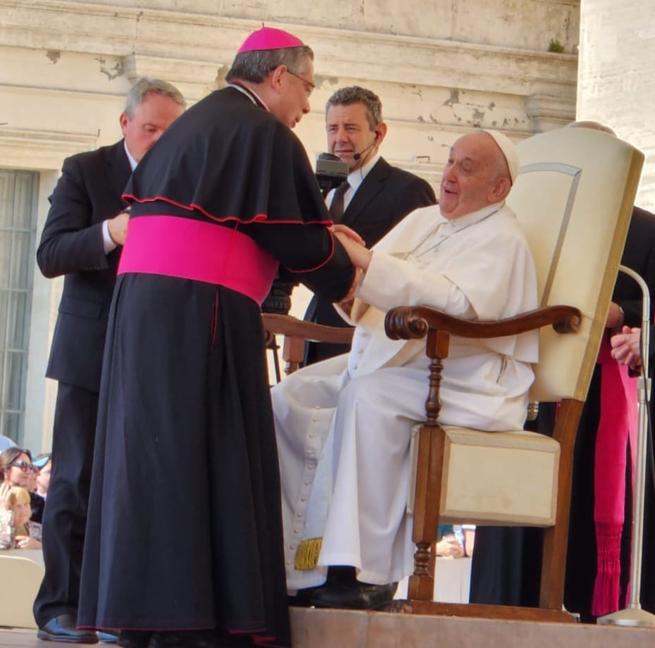 Ecuador | Mons. Alfredo Espinoza, visita al Papa Francisco