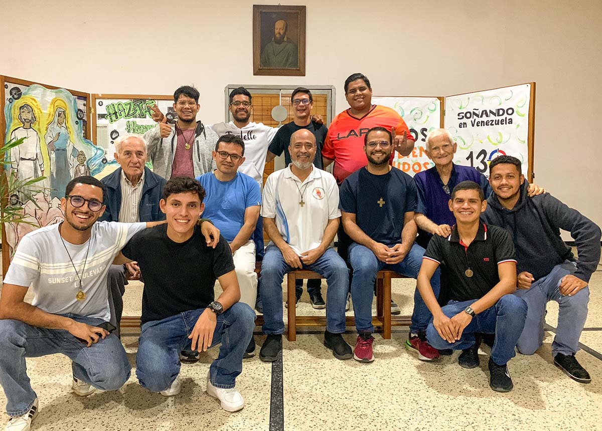 Venezuela | El Padre Hugo Orozco visita la comunidad del posnoviciado salesiano de Los Teques