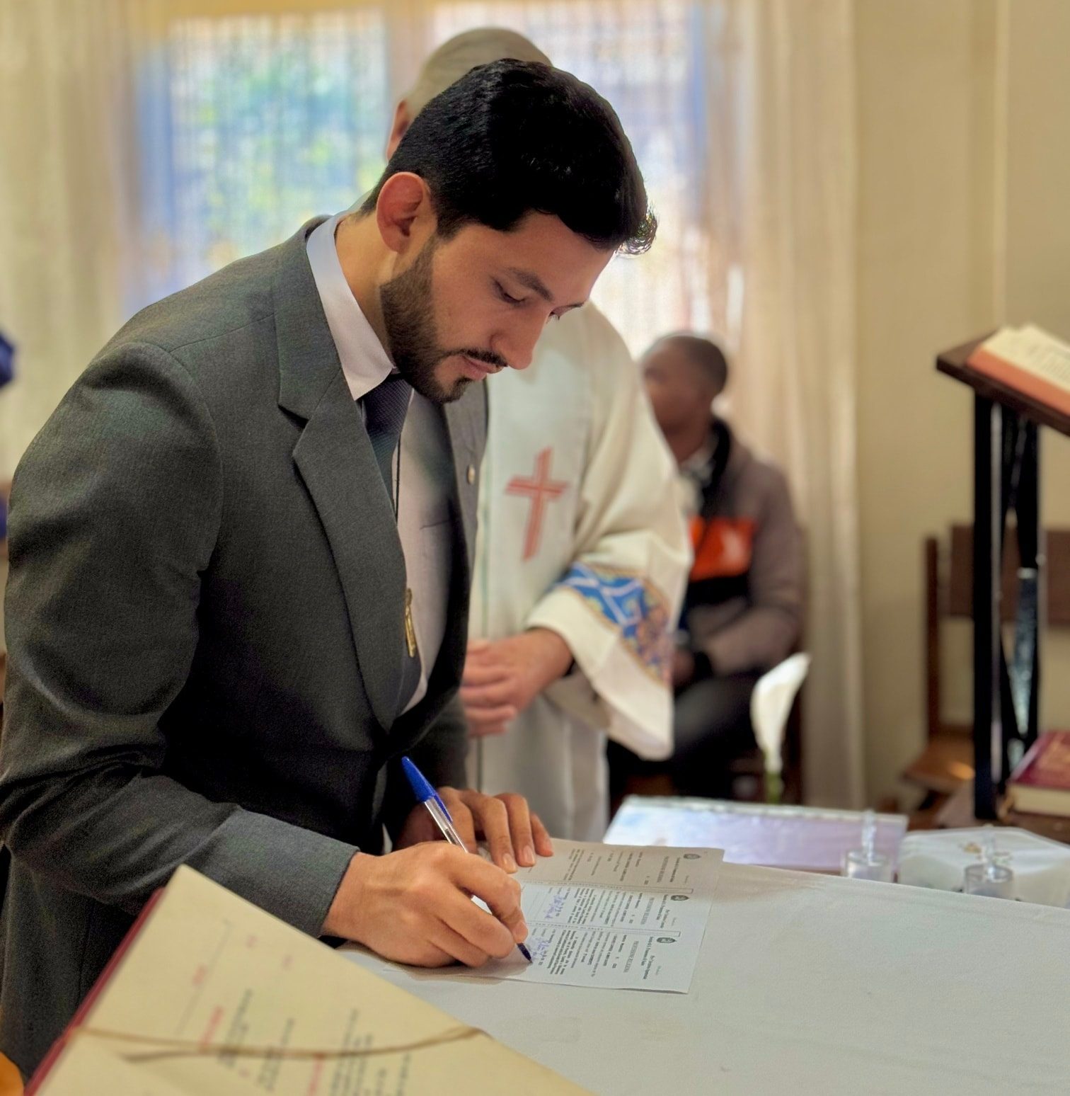 Africa | Klimer Sánchez, renueva sus votos