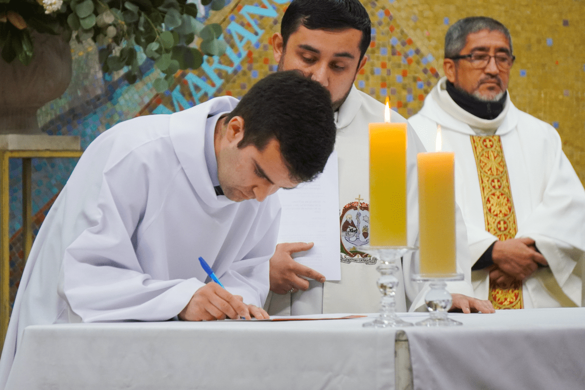 Chile | Con un “Sí” para Siempre: Camilo Peña realiza su Profesión Perpetua como Salesiano de Don Bosco
