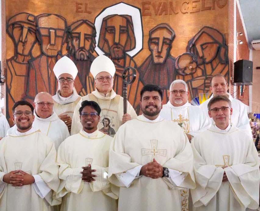 Venezuela – Ordenaciones diaconales salesianas: un claro ejemplo de una Iglesia que va más allá de las fronteras